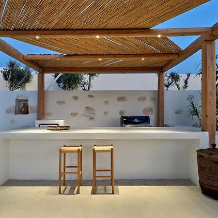 Tiah * Parikia (Paros)