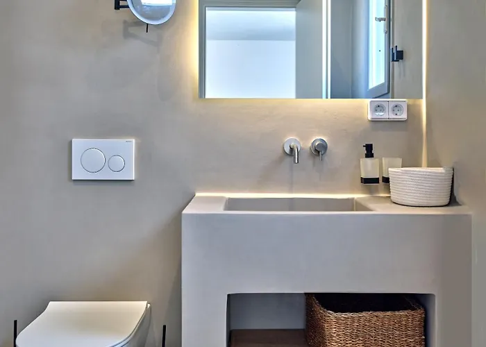 Tiah Parikia (Paros)